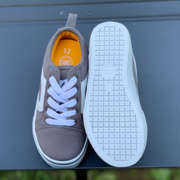 Wonder Nation Boys Casual Colorblock Skate Sneaker - Picture 3 of 10